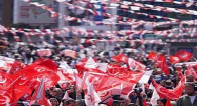 Yerel Seçimlere Aylar Kala AK Parti'den İstifalar Peş Peşe Gelmeye Başladı