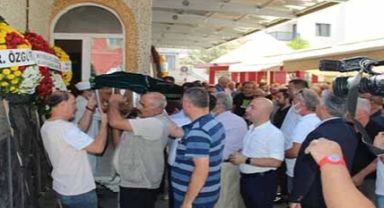 Yeşilçam’ın Usta İsmi Hayatını Kaybetti Sevenleri Yasa Boğuldu