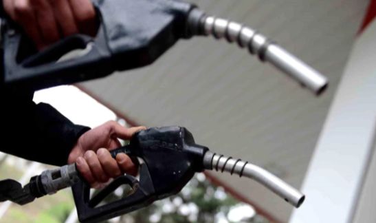 Benzine ve motorine bir kallavi zam daha