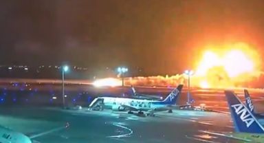 Japonya'da 400 Yolculu Uçakta Patlama Oldu