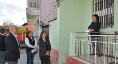 Çine Belediye Başkanı Mehmet Kıvrak vatandaşların taleplerini doğrudan dinlemek amacıyla çalışmalarını sürdürüyor