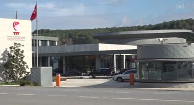 Hakem Halil Umut Meler sahalara dönüyor! 14 Ocak'ta yeniden düdük çalacak