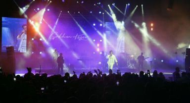 KÜÇÜKÇEKMECE’DE 3. GENÇLİK FESTİVALİ’NDE GENÇLER MÜZİĞE DOYDU