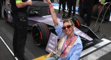 Şeyma Subaşı, Formula E CEO'su ile aşk yaşadığı iddialarını yalanladı