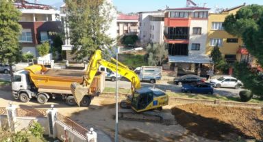 AYDIN BÜYÜKŞEHİR BELEDİYESİ NAZİLLİ’NİN BULVARLARINI YENİLİYOR