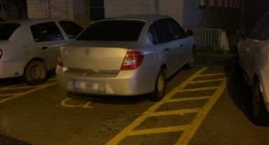 Yol Kenarında Tuvaletini Yapan Adam Kurşunların Hedefi Oldu