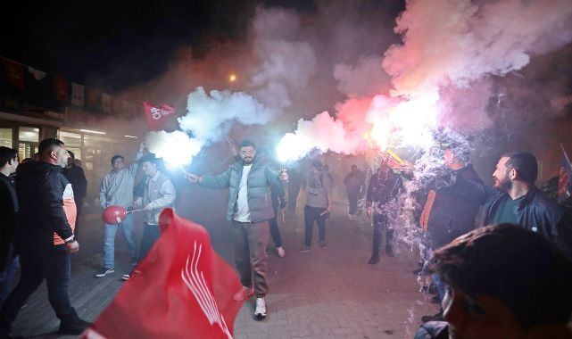 Akhisar Belediye Başkanı Besim Dutlulu, “Hiçbir Çocuk Yatağa Aç Girmesin Diye Çalışıyoruz”