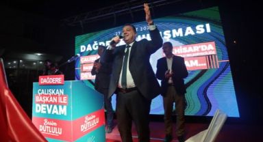 Akhisar Belediye Başkanı Besim Dutlulu ve Ferdi Zeyrek’ten Dağdere Çıkarması