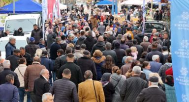Aydın Büyükşehir Belediye Başkanı Özlem Çerçioğlu Buharkent’te Ata Tohumlarından üretilen binlerce fidenin dağıtımını yaptı