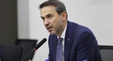 Bakan Bayraktar: Nisanda elektrik ve doğal gaz fiyatlarında değişiklik olmayacak
