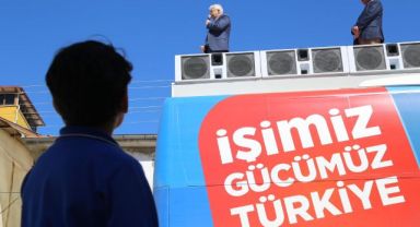 Burhaniye Belediye Başkanı Ali Kemal Deveciler ve Ekibi, Esnaf ve Vatandaşın Yanında