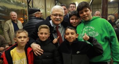 Burhaniye Belediye Başkanı Deveciler’e Sevgi Seli