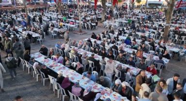 ÇERÇİOĞLU AYDIN EFELER UMURLU MAHALLESİ’NDE VATANDAŞLARLA İFTARDA BULUŞTU