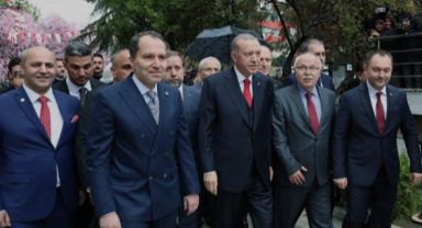 AK Parti Genel Başkanvekili Ala Yeniden Refah'la Köprüleri Attı