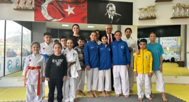 Kemer Belediye Başkanı Necati Topaloğlu’ndan karatecilere ziyaret 