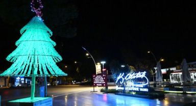 Kemer Belediyesi’nden temizlik hizmetleri 