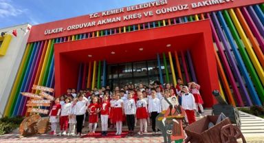 Kemerli Minik öğrenciler Çanakkale şehitlerini andı