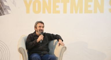 KÜÇÜKÇEKMECE’DE SİNEMASEVERLERDEN ZEKİ DEMİRKUBUZ’A BÜYÜK İLGİ