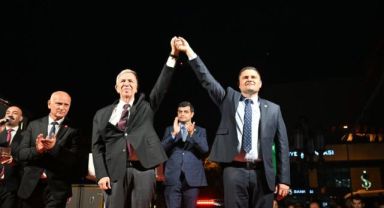 MANSUR YAVAŞ ŞEREFLİKOÇHİSARLILARLA İFTARDA BULUŞTU