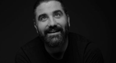 Oyuncu Efe Deprem Motosiklet Kazasında Hayatını Kaybetti