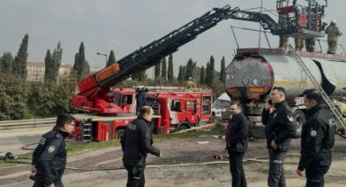 Ataşehir'de Akaryakıt Tankerinde Patlama