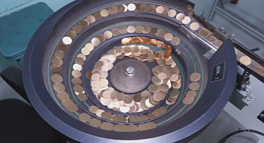 Vatandaş kuyumculara akın etti, 400 kilo altın yetmeyince Darphane çift vardiyaya geçti