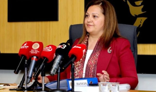 Afyonkarahisar Belediyesi'nde böcek skandalı Prizlerin altına bile koymuşlar