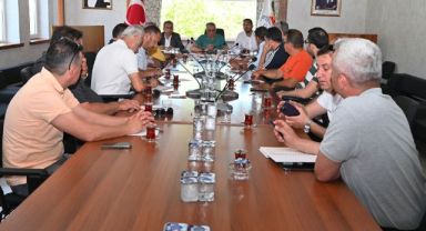 Başkan Topaloğlu, Kemer’deki acentecilerle bir araya geldi