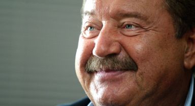 Eski bakan Mehmet Ali Yılmaz evinde ölü bulundu