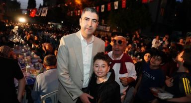 Kartal Belediye Başkanı Gökhan Yüksel, İftar Sofrasında Vatandaşlarla Buluştu