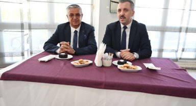 Kemer’de bayramlaşma programı düzenlendi