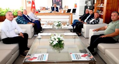 Otobüs ve taksicilerden Kemer Belediye Başkanı Necati Topaloğlu’na ziyaret