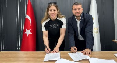 Balıkesir Büyükşehir Belediyespor, Yasemin Adar Yiğit ile yeniden anlaştı