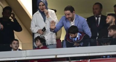 Berat Albayrak Aylar Sonra İlk Kez Görüntülendi: Beşiktaş-Trabzonspor Finalinde Keyifli Anlar