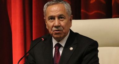 Bülent Arınç'ın Kahramanı Özgür Özel: FETÖ Tutuklu Akrabasının Cenaze Töreninde İnsani Müdahalesi