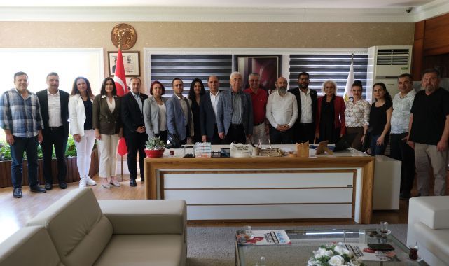 CHP İl yönetiminden Kemer Belediye Başkanı Necati Topaloğlu'na ziyaret