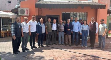 CHP SEYHAN İLÇE ÖRGÜTÜ DUR DURAK BİLMEDEN ÇALIŞIYOR