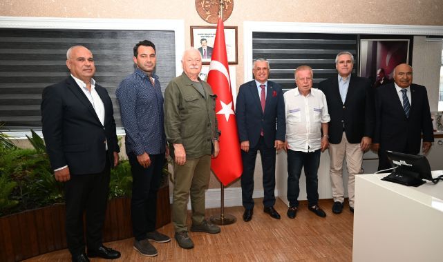 Eski Merkez Valisi Hasan Özdemir’den Kemer Belediye Başkanı Necati Topaloğlu’na ziyaret
