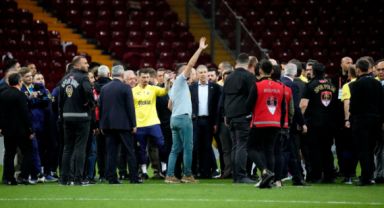 Galatasaray Başkanı Dursun Özbek, Fenerbahçe Başkanı Ali Koç'a Sert Sözlerle Yüklendi