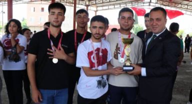 İmamoğlu Belediyesi'nde 19 Mayıs Coşkusu: Atatürk’ü Anma, Gençlik ve Spor Bayramı Büyük Bir Coşkuyla Kutlandı