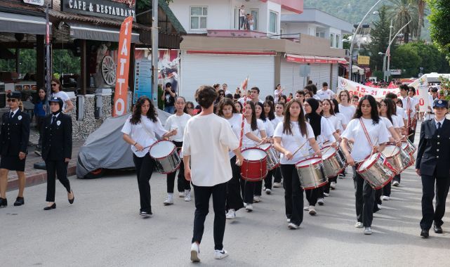 Kemer'de 19 Mayıs coşkusu