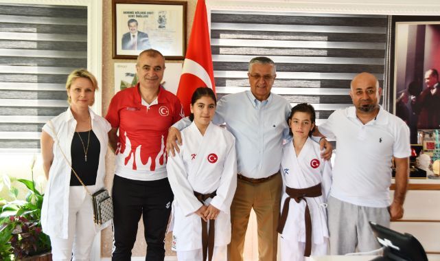 Milli karatecilerden Kemer Belediye Başkanı Necati Topaloğlu'na ziyaret