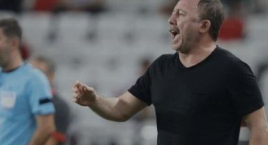 Sergen Yalçın, Antalyaspor'dan Ayrılıyor: Beşiktaş'a Geçiş Olasılığı Artıyor