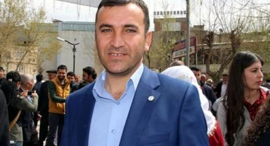HDP'li Eski Vekil Ferhat Encü'den Tepki Çeken Paylaşım: Portekiz'i Kürtçe Tebrik Etti