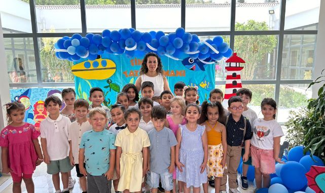 Kemerli Minik öğrencilerin karne sevinci