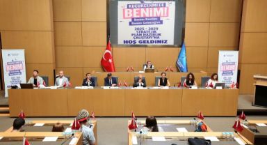 KÜÇÜKÇEKMECE BELEDİYESİ GENÇLİK ÇALIŞTAYI DÜZENLEDİ