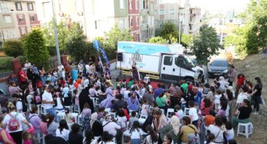 KÜÇÜKÇEKMECE’DE BARIŞ MASALLARINA 7’DEN 70’E YOĞUN İLGİ