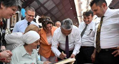 Muratpaşa'da Üreten Eller sergisi açıldı