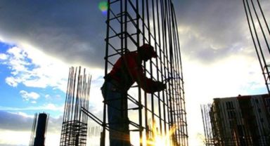 Türkiye'de Hizmet, Perakende Ticaret ve İnşaat Sektörlerinde Güven Endeksi Düştü