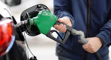 Akaryakıt Fiyatlarına Yeni Zam: Benzin ve Motorine 2 TL Üzerinde Artış Geliyor